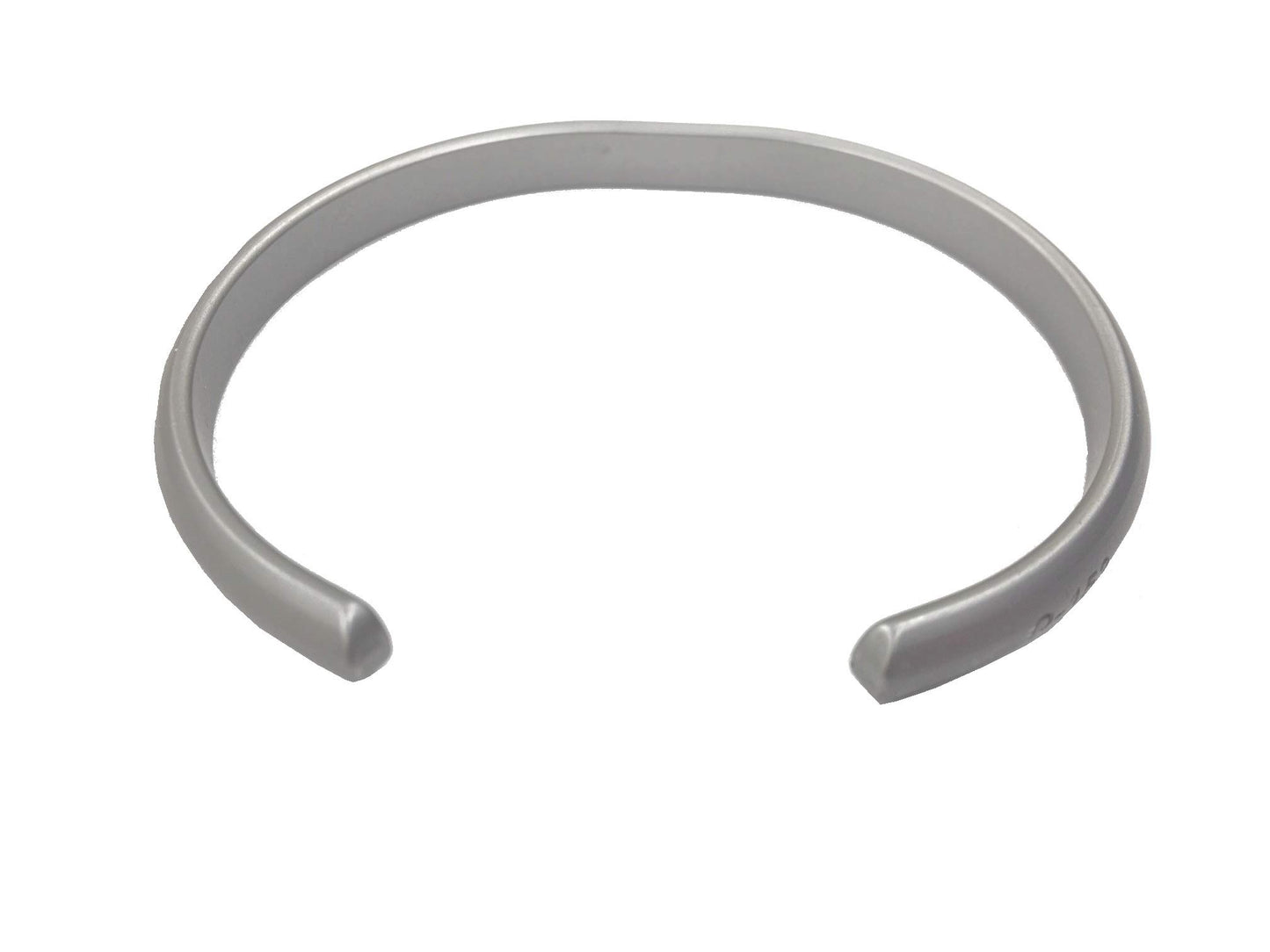 QRAY Q153 Golf Athletic Bracelet Men Women C-Shaped Health Wellness Bracelet (Metallic, Medium)