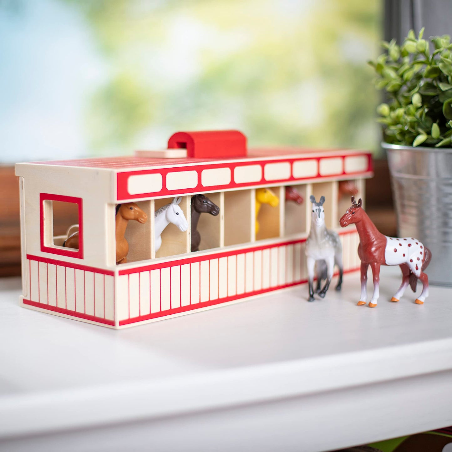 Melissa & Doug Take-Along Show-Horse Stable Play Set with Wooden Stable Box and 8 Toy Horses, Barn Play Set, Portable Toy, for Kids Ages 3+