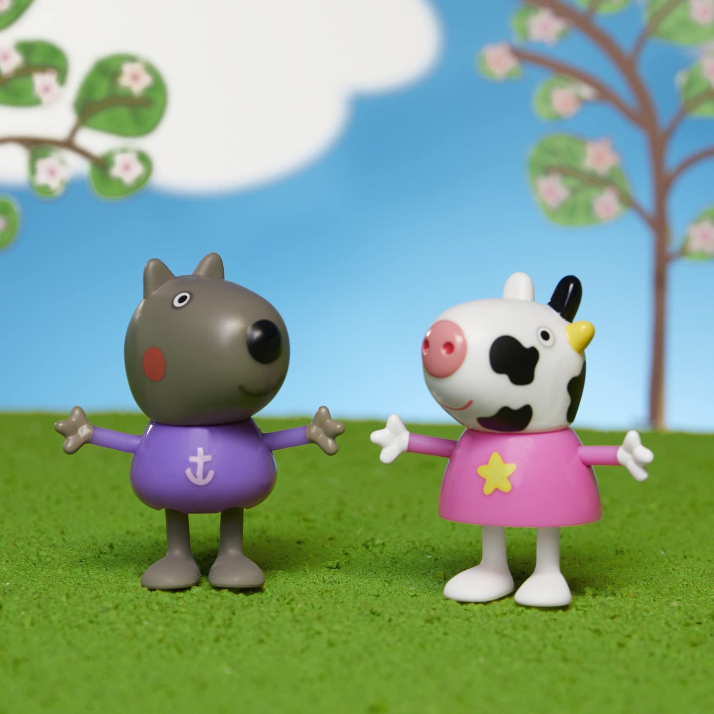 Peppa Pig Dr. Polar Bear Calls On Peppa and Friends Figure Pack Preschool Toy, Includes 8 Figures, for Ages 3 and Up