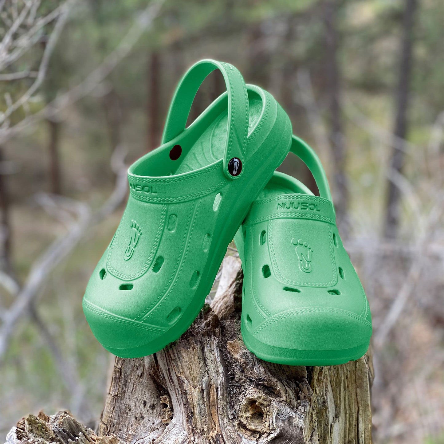 NUUSOL Unisex McCall Clog; Non-Slip Hiking/Plantar Fasciitis Footwear; Soft, Lightweight & Comfortable; Arch Support & Textured Footbed, Sage Green, 6 Women/5 Men