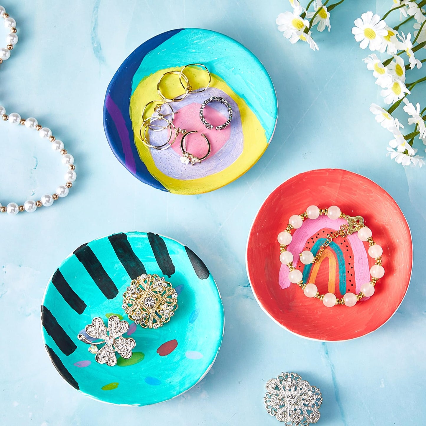 Kolldenn 4 Sets Jewelry Dish Making Kit DIY Paint Your Own Ceramic Arts and Crafts Kit Make Your Own Jewelry Bowls Gifts for Birthday Gift Ideas (Round Plate)