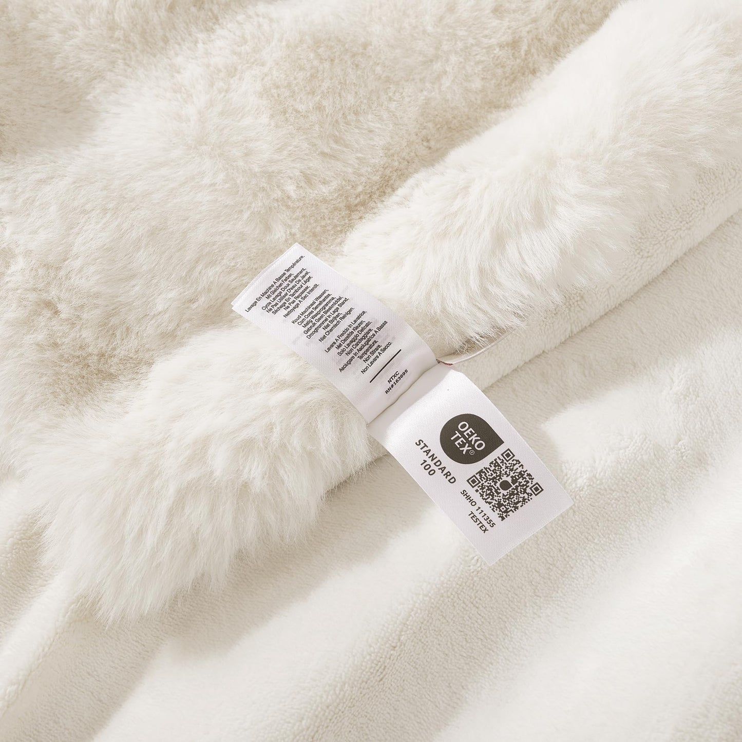Amélie Home Faux Fur Throw Blanket for Couch, Fuzzy Soft Plush Thick Bubble Blanket for Sofa Bedroom Living Room, 60"x80" Inches, Cream White