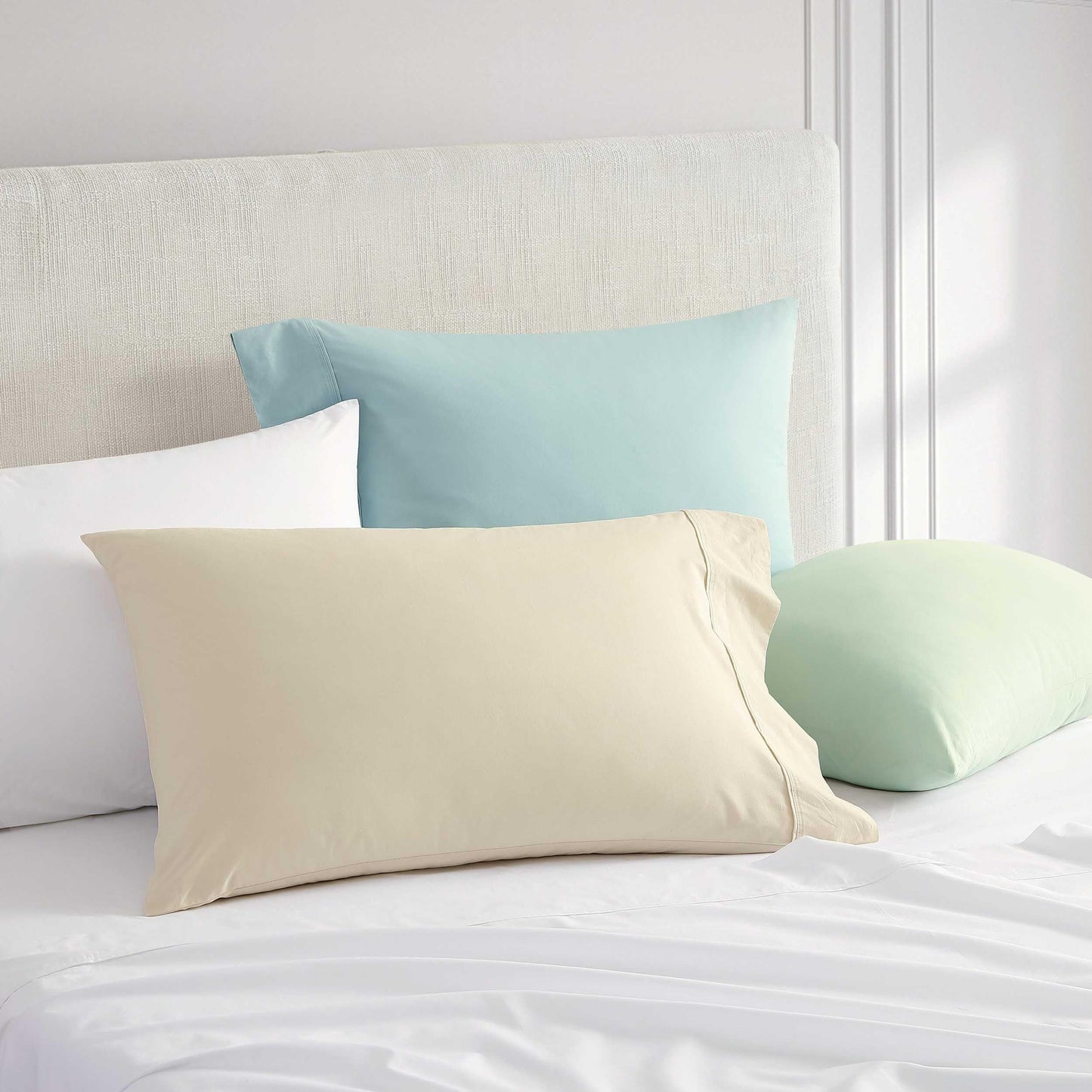 Martha Stewart - King Size Sheets Set, Crisp & Tailored Cooling Sheets w/a Naturally Smooth Cotton Percale Lightweight Feel - Matching Pillowcases & Fitted Sheet (Skylands Solid White)