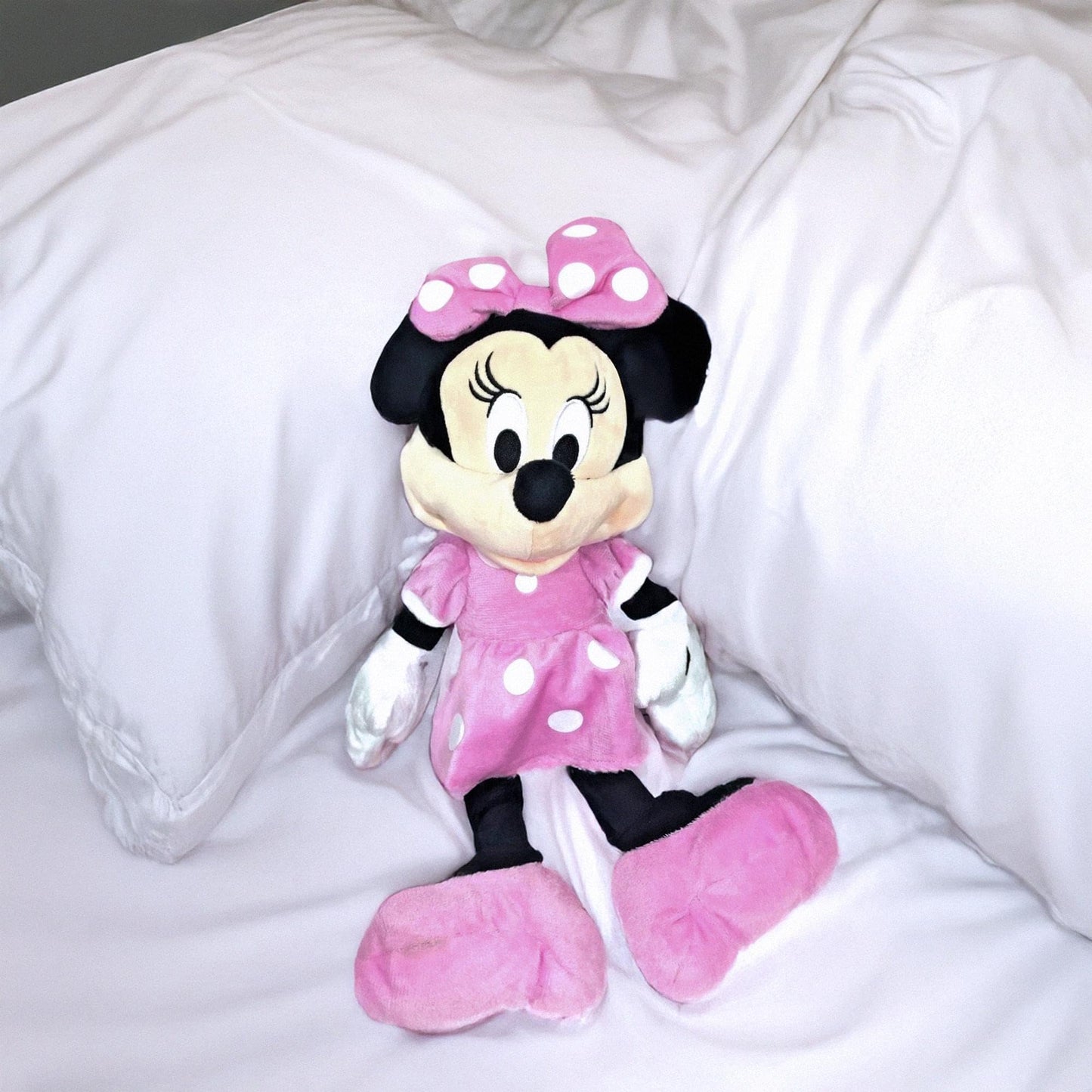 Minnie 10782 Kids Plush Toy, Pink, 15.5"