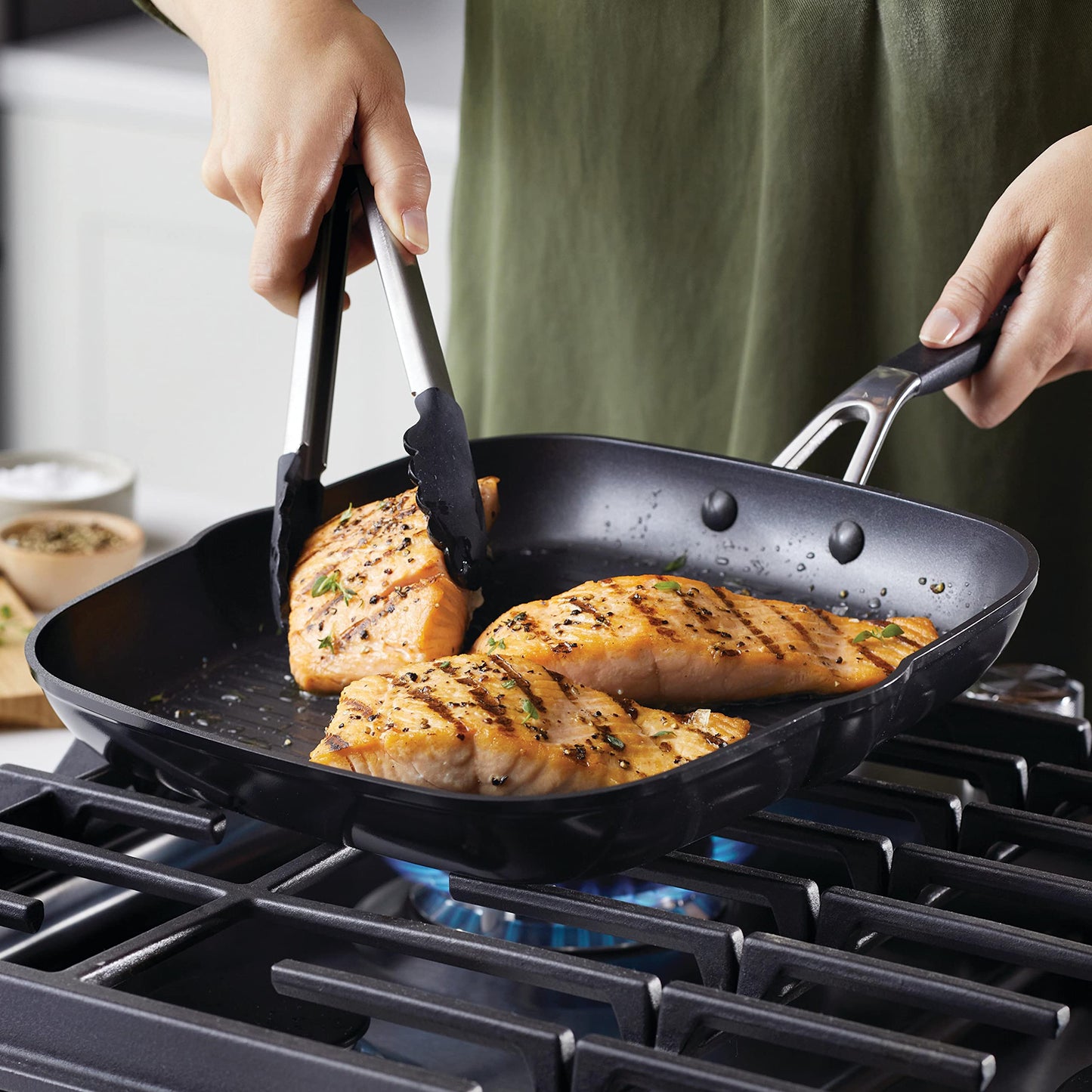 KitchenAid 84808 Hard Anodized Nonstick Square Grill Pan/Griddle with Pour Spouts, 11.25 Inch - Onyx Black