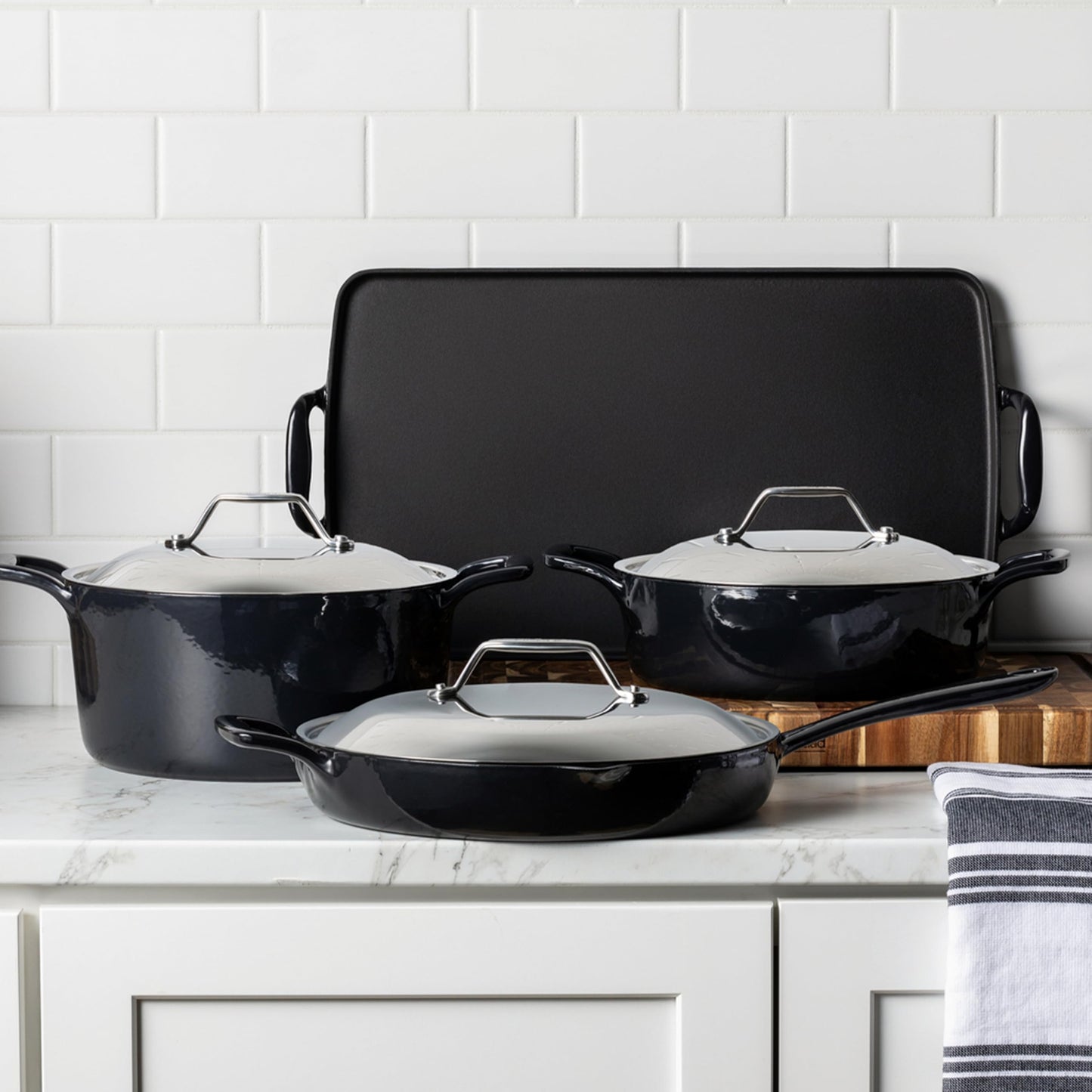 All-Clad Cast Iron Skillet - 12โ Enameled Cast Iron Pan with Lid, Enamel Coating, Grill, Oven Safe up to 650ยฐF & Compatible with All Stovetops (Gas, Electric & Induction), Easy-Clean Frying Pan, Black