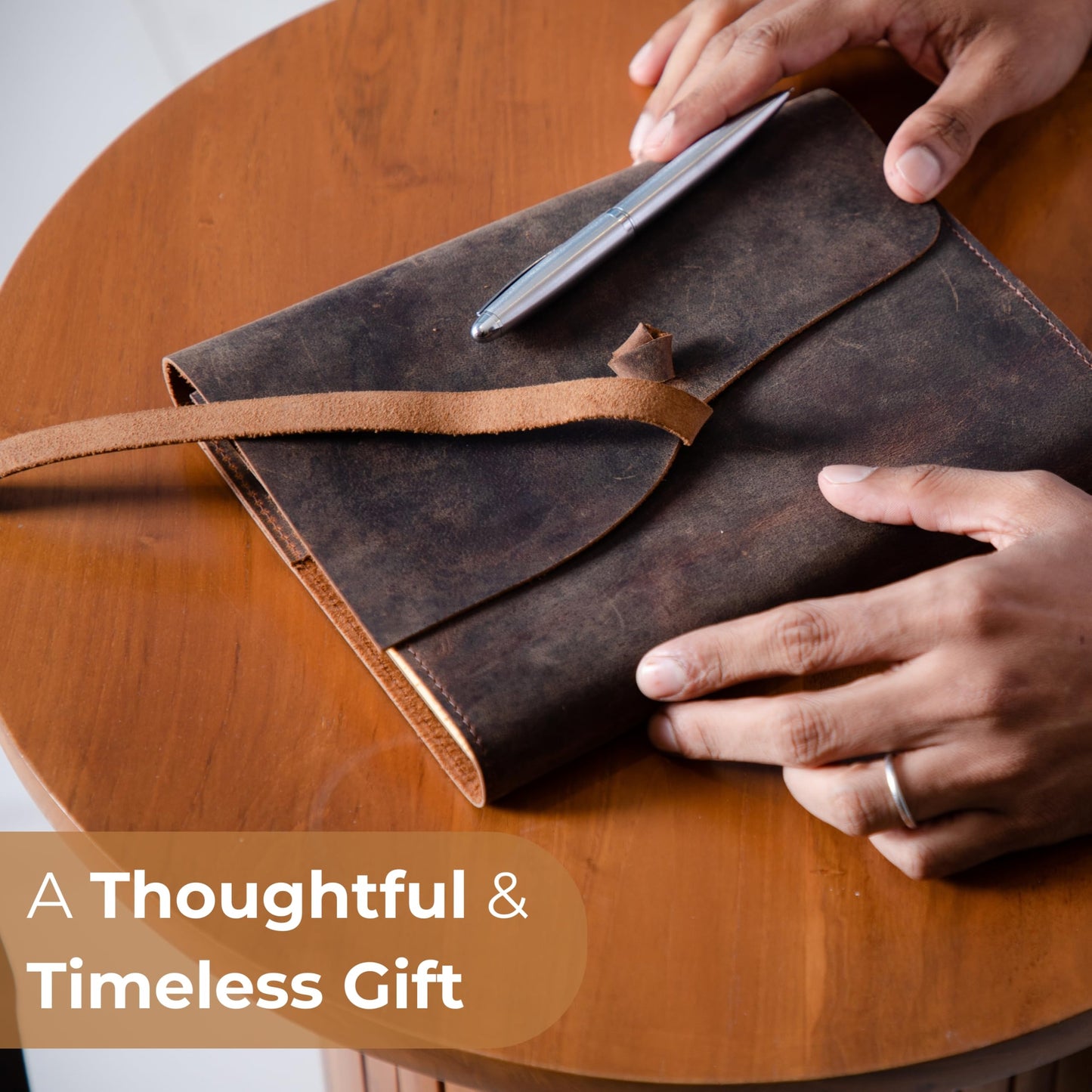 Premium Leather Journal for Men Women - Refillable Leather Notebook Cover with Pen - Leather Bound Notebook Lined Paper A5, Travel Journal - Ideal for Writing, Journals, and Notebooks