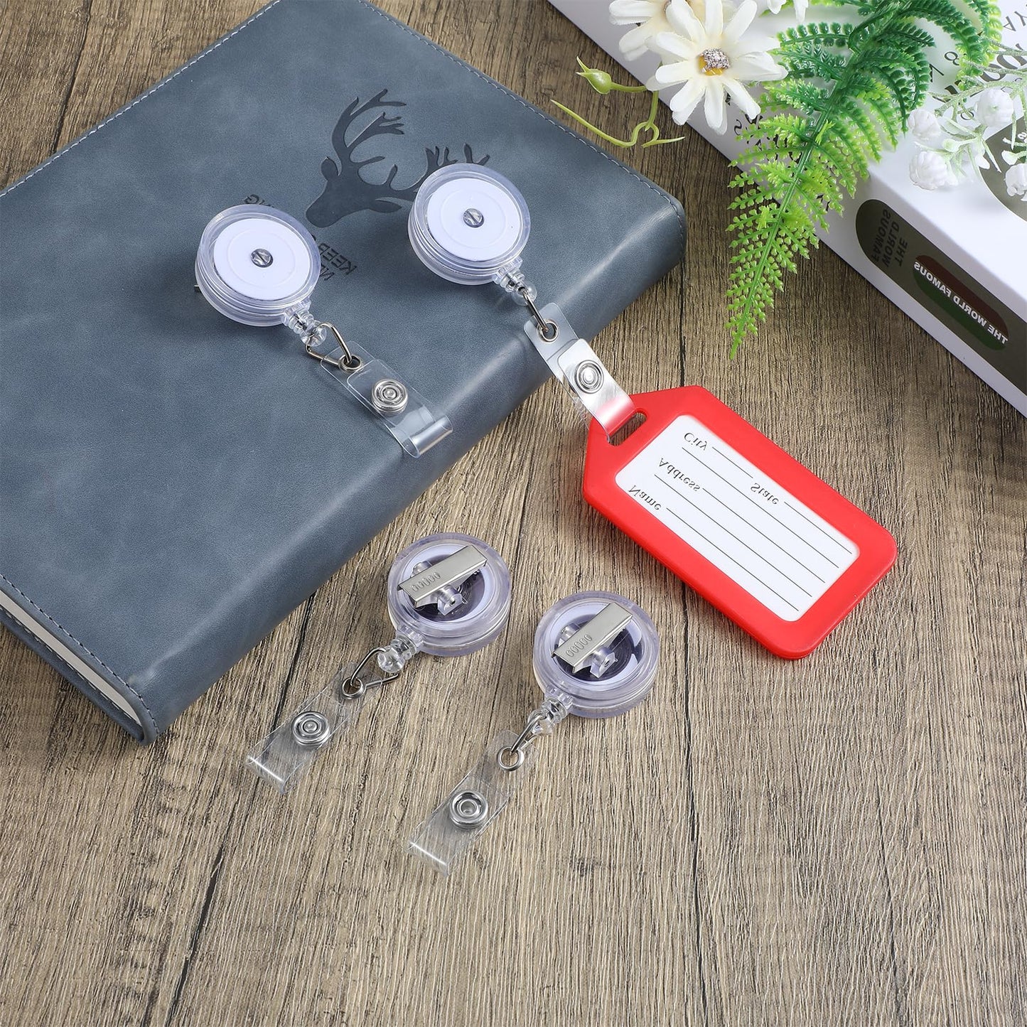 100pcs Retractable Badge Reels Bulk,Translucent Clear Round Badge Holders Clip with Swivel Alligator Clip for Students Teachers Office Workers