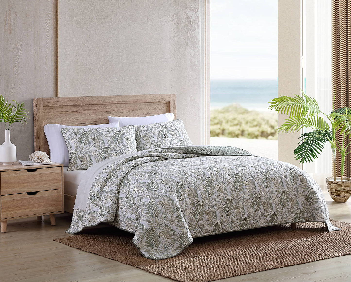 Tommy Bahama - Queen Quilt Set, Reversible Cotton Bedding with Matching Shams, Soft Coastal Bedspread, Super Soft Bedding Set (Maui Palm Green, Queen)