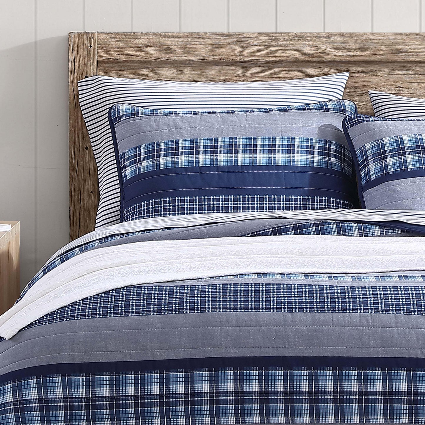 Nautica- Twin Quilt Set, Cotton Reversible Bedding Set (Addison Blue, Twin)