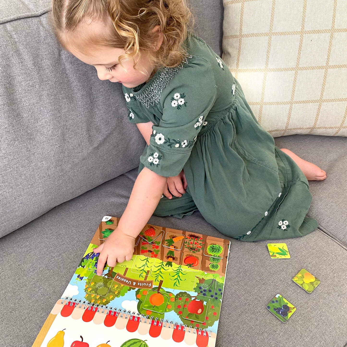 BenBen Busy Book for Toddlers, 30 Pages, Pre-Assembled, Montessori Toys, Preschool Learning Activities, Educational Sensory Toys, Kids Activity Book, Autism Learning Materials