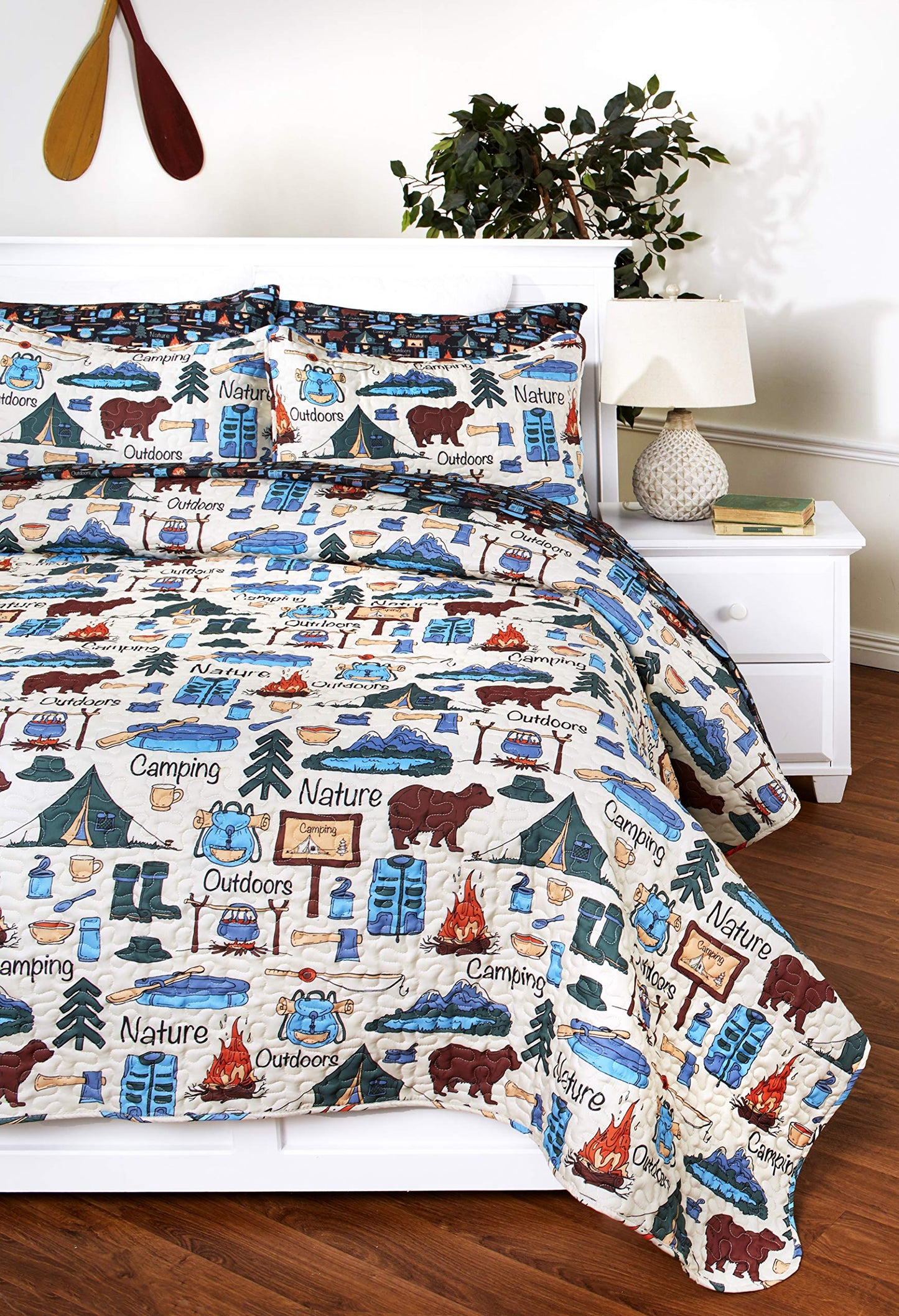 The Lakeside Collection Campsite Quilt Set with Retro Camping Print - 3-Pc. Full/Queen