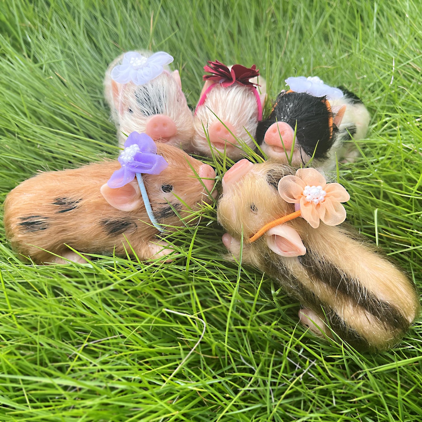 OtardDolls Lifelike Mini Pig Dolls, 5 Inch Full Silicone Soft Reborn Piggy Dolls Mini Realistic Newborn Cute Realistic Real Toddler Pig Toy with Toy Accessories for Happy Birthday