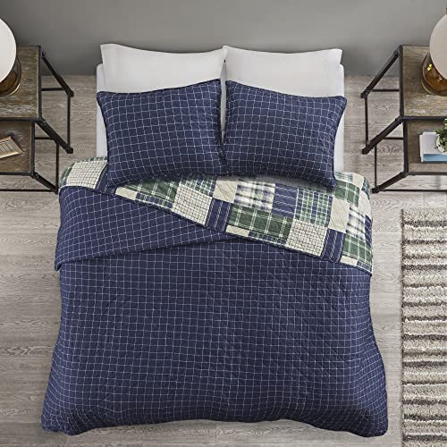 Madison Park Reversible Quilt Cabin Lifestyle Plaid Design - All Season, Breathable Coverlet Bedspread Bedding Set, Matching Shams, King/Cal King(104"x94"), Green/Navy 3 Piece