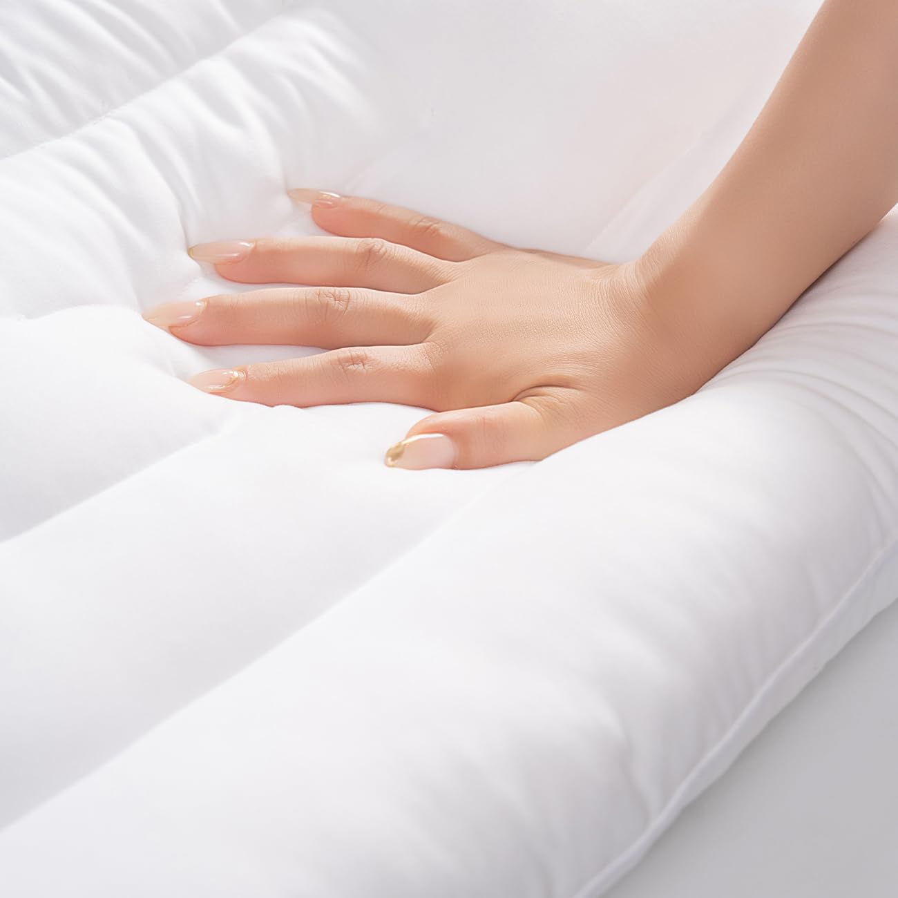 Pozino Flat Thin Pillows for Sleeping - 2 Pack Queen Size Slim Bed Pillows for Side Back Stomach Sleepers,2.5 inch Height Ultra Low Pillows,Down Alternative Filling