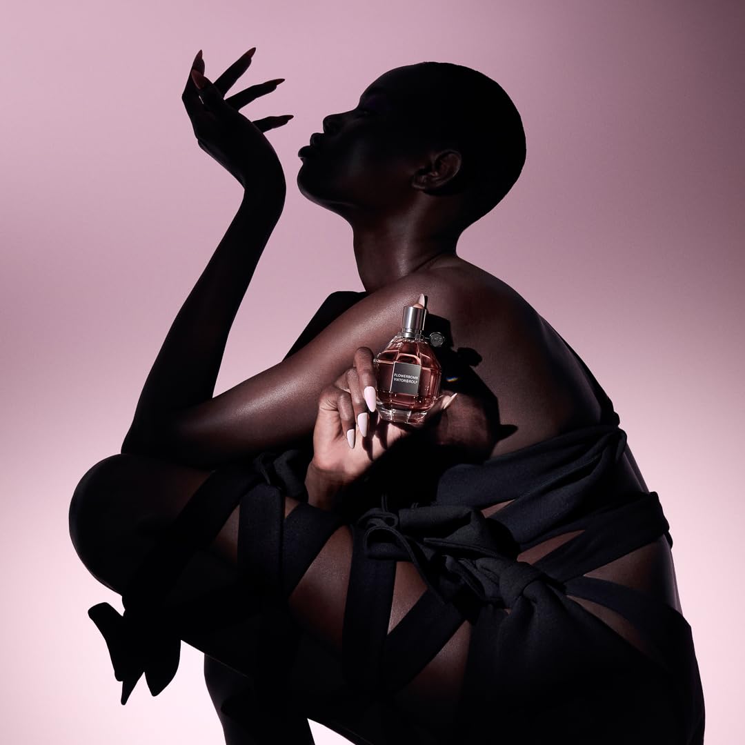 Viktor&Rolf - Flowerbomb Eau de Parfum - Women's Perfume - Floral & Woody - With Notes of Rose, Peony & Patchouli - 0.34 Fl Oz - Travel Size