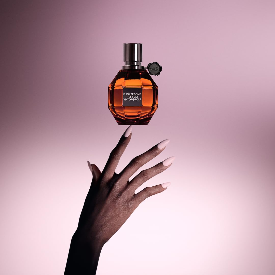 Viktor&Rolf - Tiger Lily Eau de Parfum - Women's Perfum - Floral, Ambery, & Fruity - With Notes of Coconut & Mango - 0.34 Fl Oz - Travel Size
