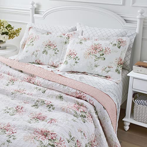 Laura Ashley - Queen Quilt Set, Cotton Reversible Bedding with Matching Shams, Home Decor Ideal for All Seasons (Honeysuckle Pink, Queen)