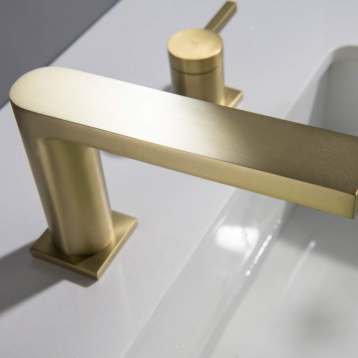 Luxury Brass Modern Widespread Bathroom Sink Faucets with Copper Valve for 3 Hole 2-Handle 8 Inch Deck Bathroom Vanity Faucet, &Stainless Steel Pop-up Drain Assembly, Brushed Champagne Gold