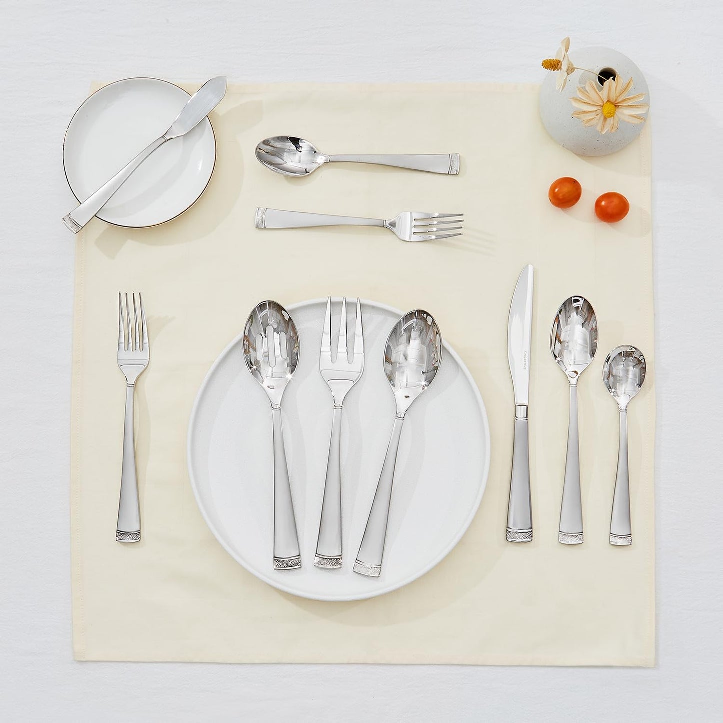 KINGSTONE Silverware Set, 30-Piece Flatware Set for 6, 18/10 Stainless Steel Cutlery Set with Bead Edge, Utensil for Kitchen, Home, Party, Wedding, Mirror Polished, Dishwasher Safe