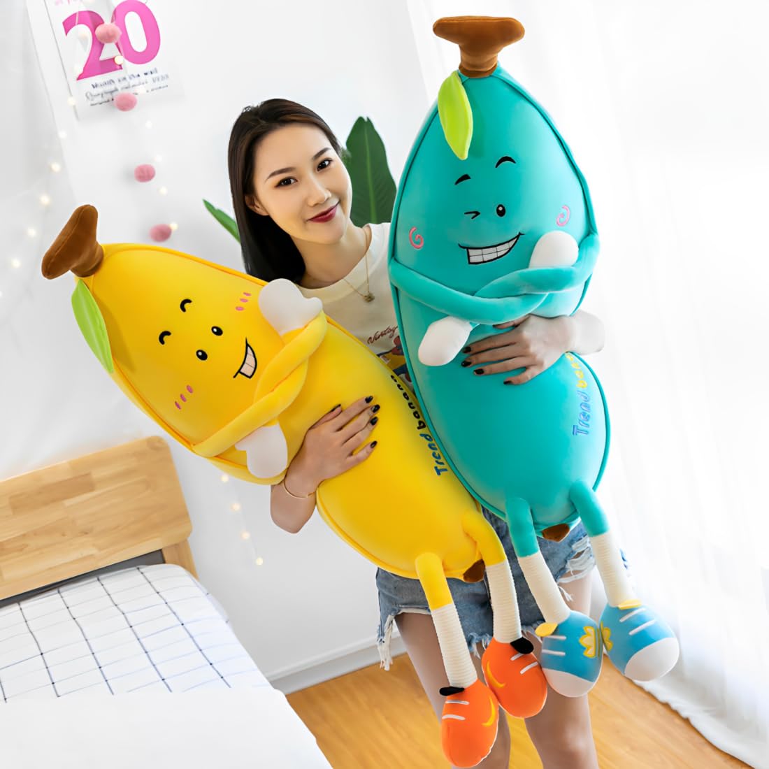 OPHRBU Banana Plush Body Pillow， 31.5 inches Banana Long Body Plush Pillow， Cute Fruit Plushie Hugging Pillow，for Kids Adult, Ideal Chrismas Birthday Gift (Yellow)