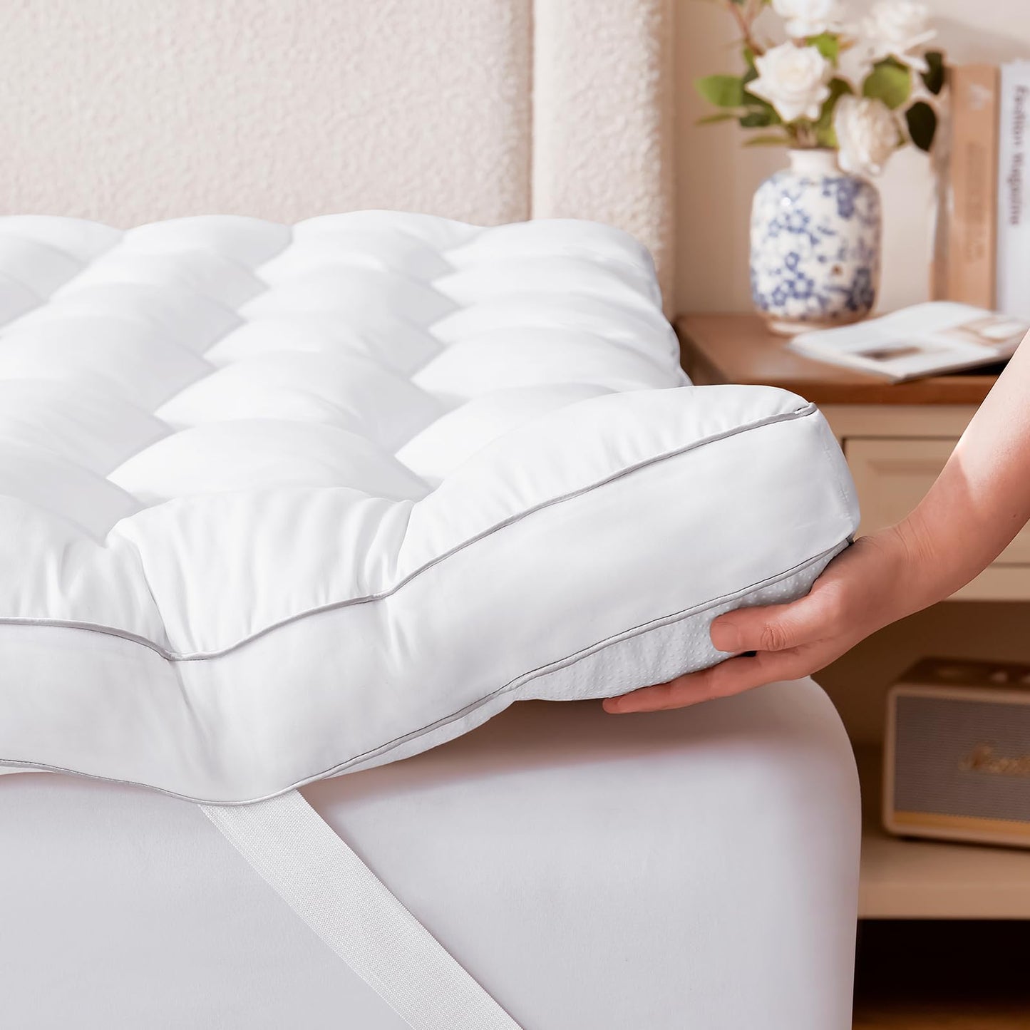 Decroom 3 Inch Memory Foam Mattress Topper Queen for Back Pain Relief, Filled with Breathable Memory Foam Pillow Topper Soft Fluffy Supportive Bed Mattress Pad, 80x60x3 in