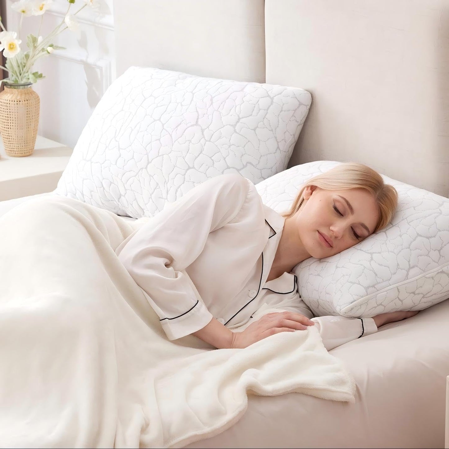 WGAKCED Cooling Pillows for Sleeping 2 Pack, King Size Adjustable Shredded Memory Foam Pillows, Firm Bed Pillows for Side, Back, Stomach, Hot Sleepers, Cold Pillow with Removable Washable Cover