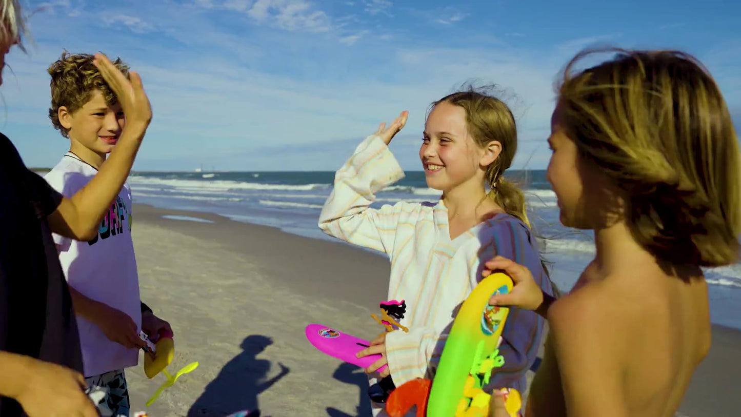 Surfer Dudes Legends & Surfer Pets Wave Powered Mini-Surfer, Pet and Surfboard Beach Toy - Supertubes Samantha and Swell
