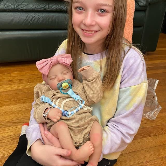 iCradle Reborn Baby Dolls 19inch Soft Body Realistic Newborn Baby Dolls Real Life Doll with Clothes and Bottles Toys Set for Kids Age 3+