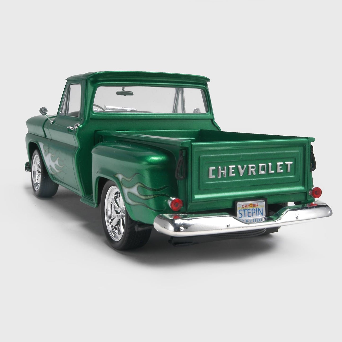 Revell 85-7210 '65 Chevy Stepside Pickup 2 'n 1 Scale 1:25 148-Piece Skill 4 Plastic Model Building Kit