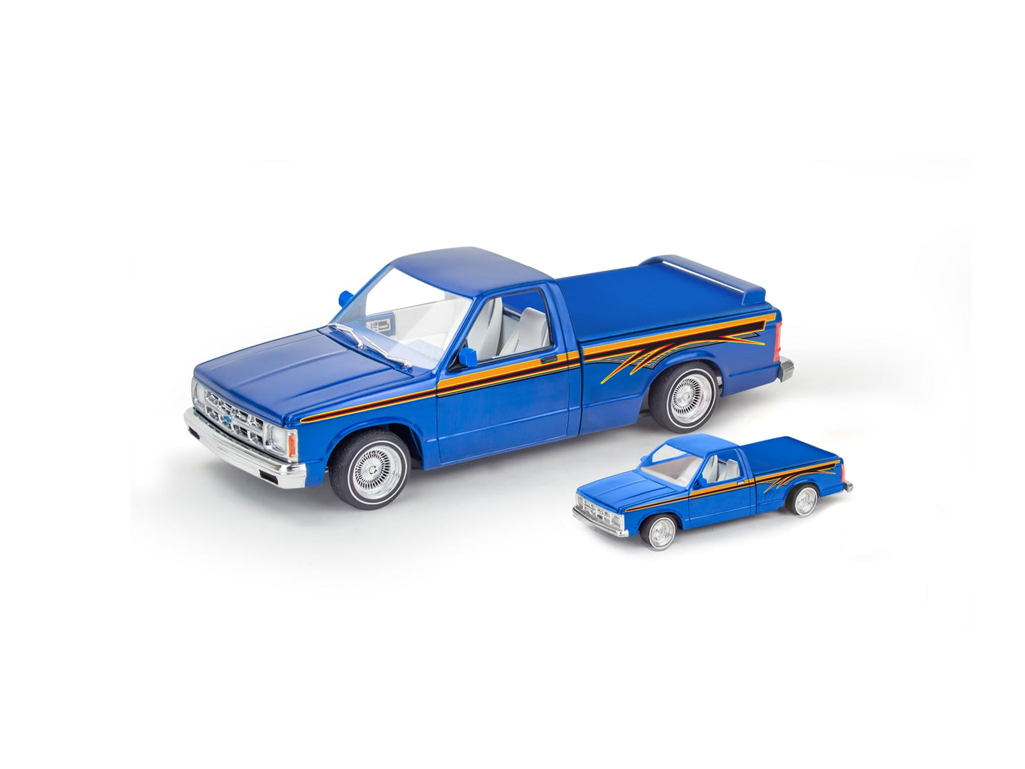 Revell 14562 1991 Chevy S-10 Lowrider Special Edition 1:25 Scale 171-Piece Skill Level 4 Model Building Kit