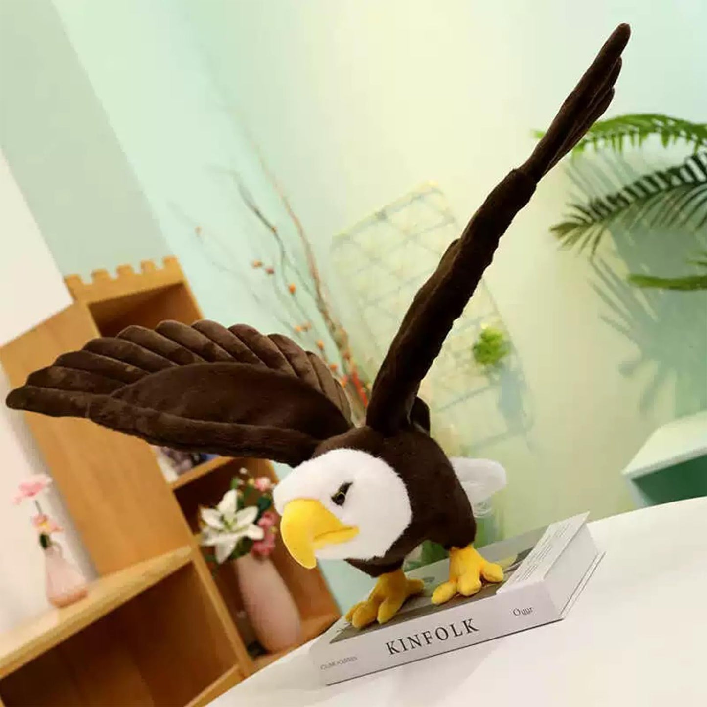 ZWLCWYBDBD Adorable Bald Eagle Plush Toy - Stuffed Animal with Bendable and Stretchable Wings, Perfect for Gifts or Home Decor（23.6 in）