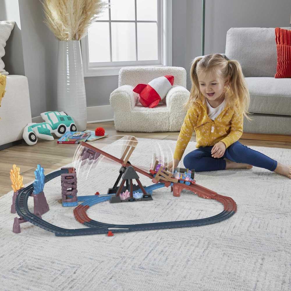 Thomas & Friends Motorized Toy Train Set Crystal Caves Adventure with Thomas, Tipping Bridge & 8 Ft of Track for Kids Ages 3+ Years