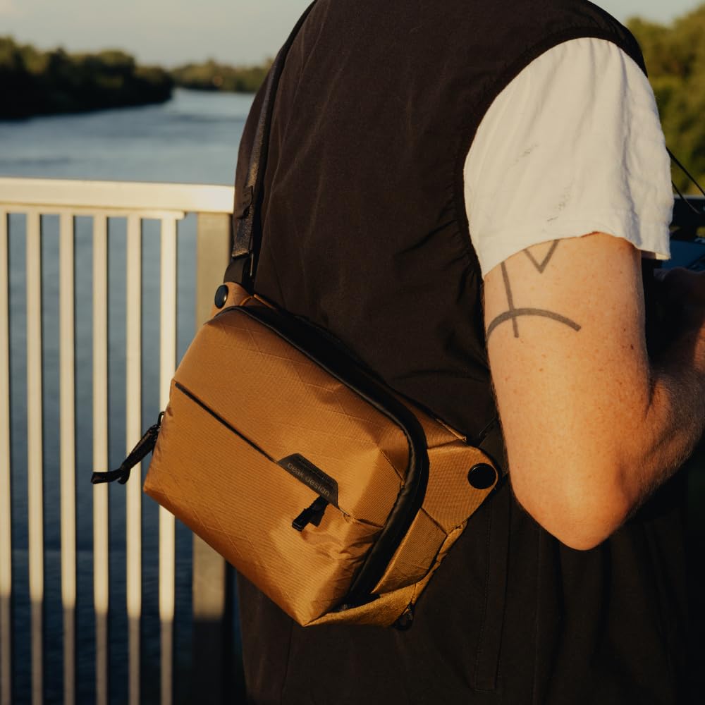 Peak Design Everyday Sling 3L Coyote Sling, Shoulder, or Waist Carry (BEDS-3-CY-3)