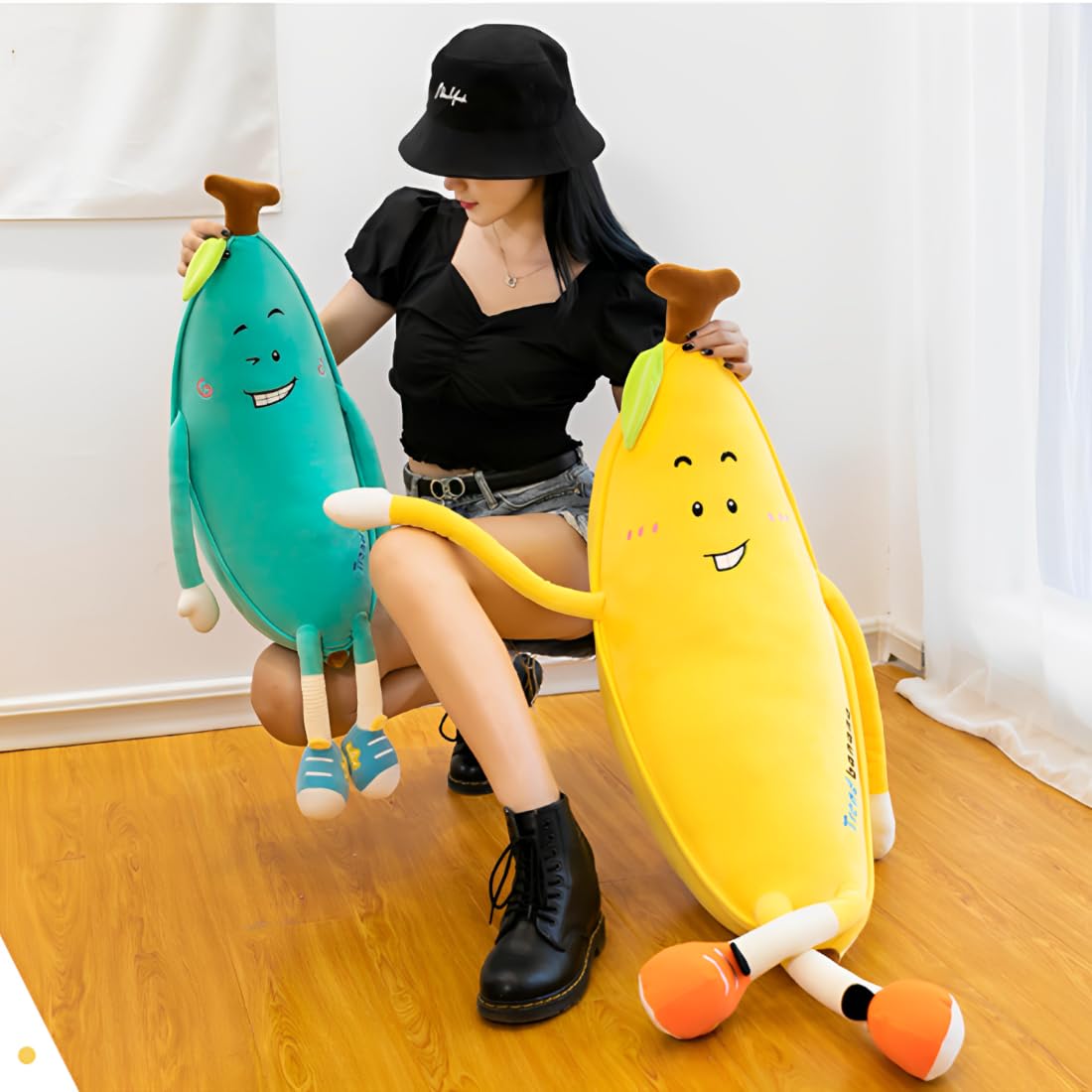 OPHRBU Banana Plush Body Pillow， 31.5 inches Banana Long Body Plush Pillow， Cute Fruit Plushie Hugging Pillow，for Kids Adult, Ideal Chrismas Birthday Gift (Yellow)