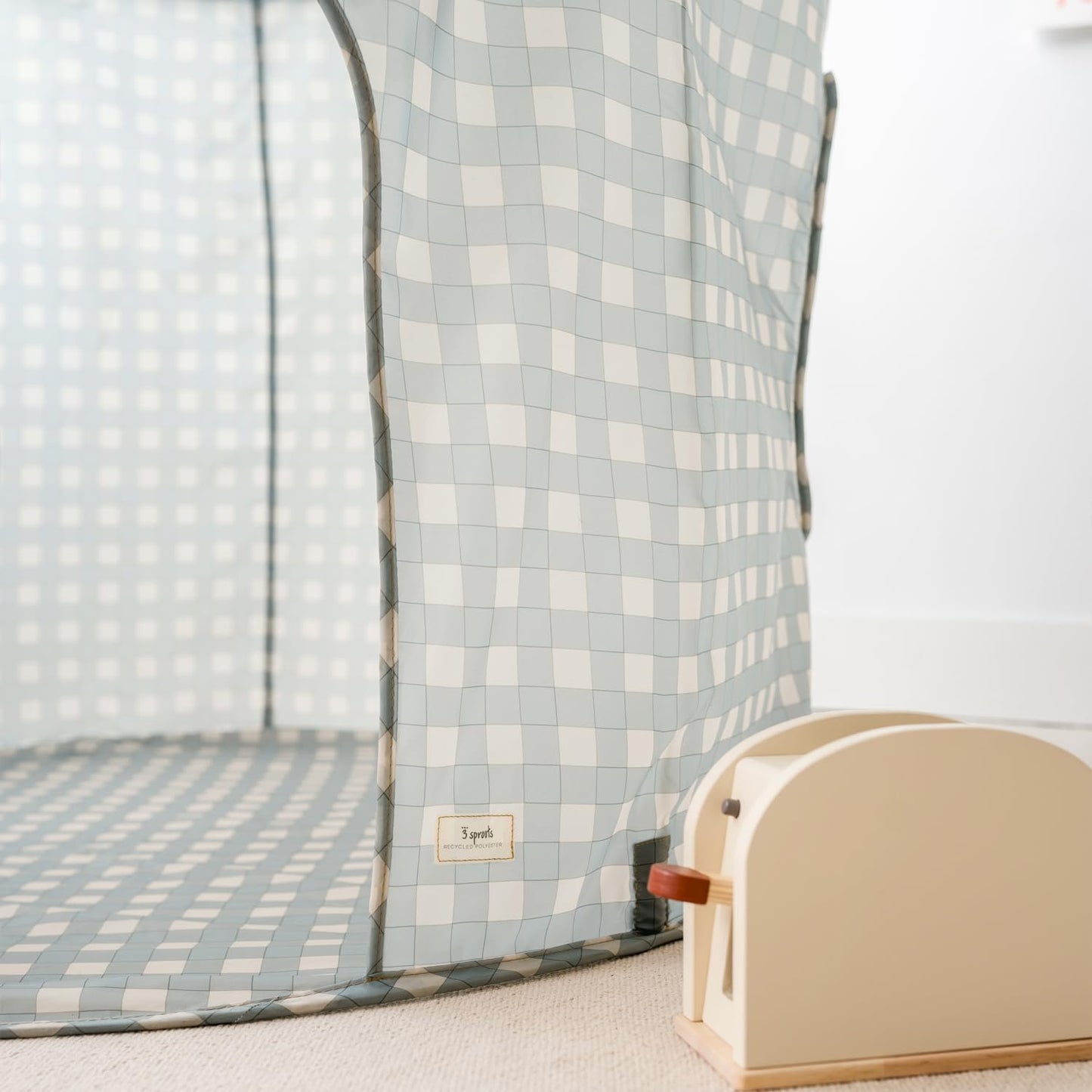 3 Sprouts Kids Play Tent - Sustainable Recycled Fabric – Fun Spacious Childs Playhouse for Indoor Games for Boys & Girls - Durable Fort Pop Up House for Toddlers & Children Age 3-10 - Gingham Blue