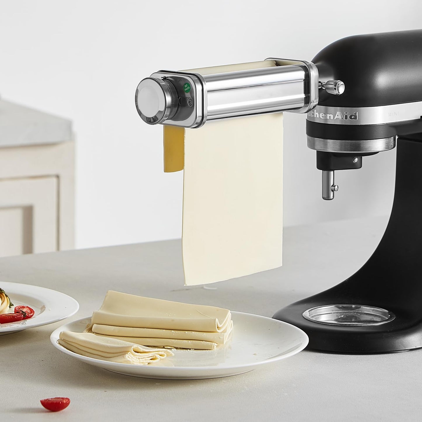 VEVOR Patsa Roller Attchemnt for KitchenAid Stand Mixer, Stainless Steel Pasta Maker Attachment, Pasta Maker Machine Accessory with 8 Adjustable Thickness Knob, KitchenAid Pasta Attachment by VEVOR