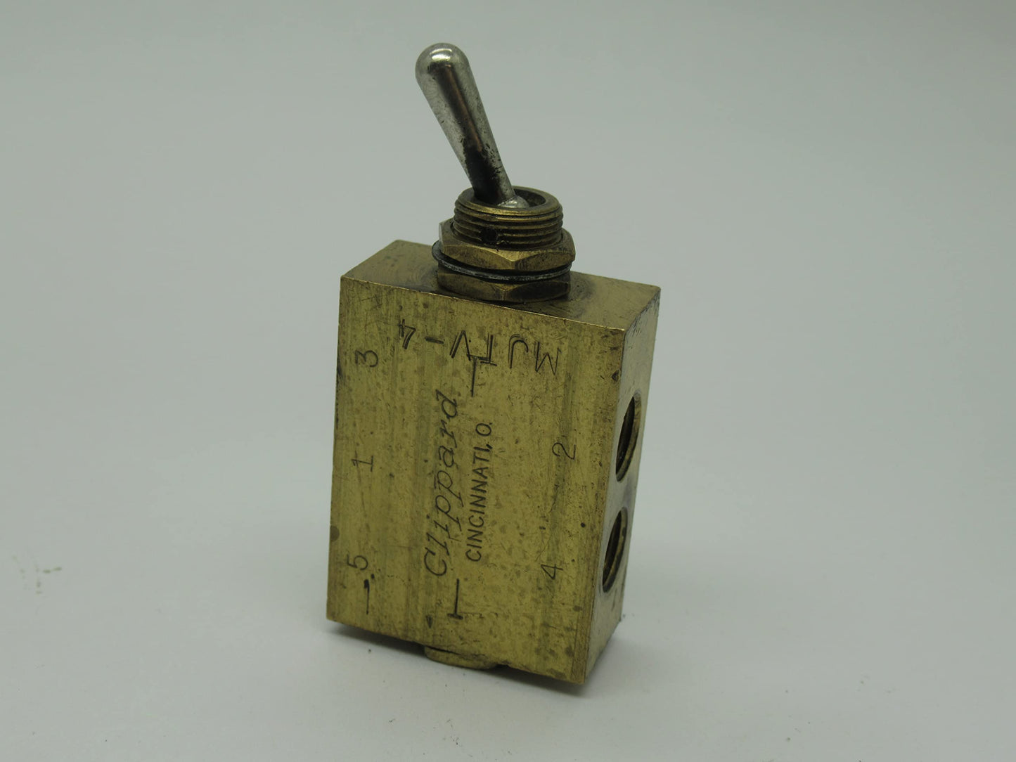 Clippard MJTV-4 4-Way Toggle Valve, Enp Steel Toggle, 1/8” NPT, 10.5 SCFM at 100 PSIG