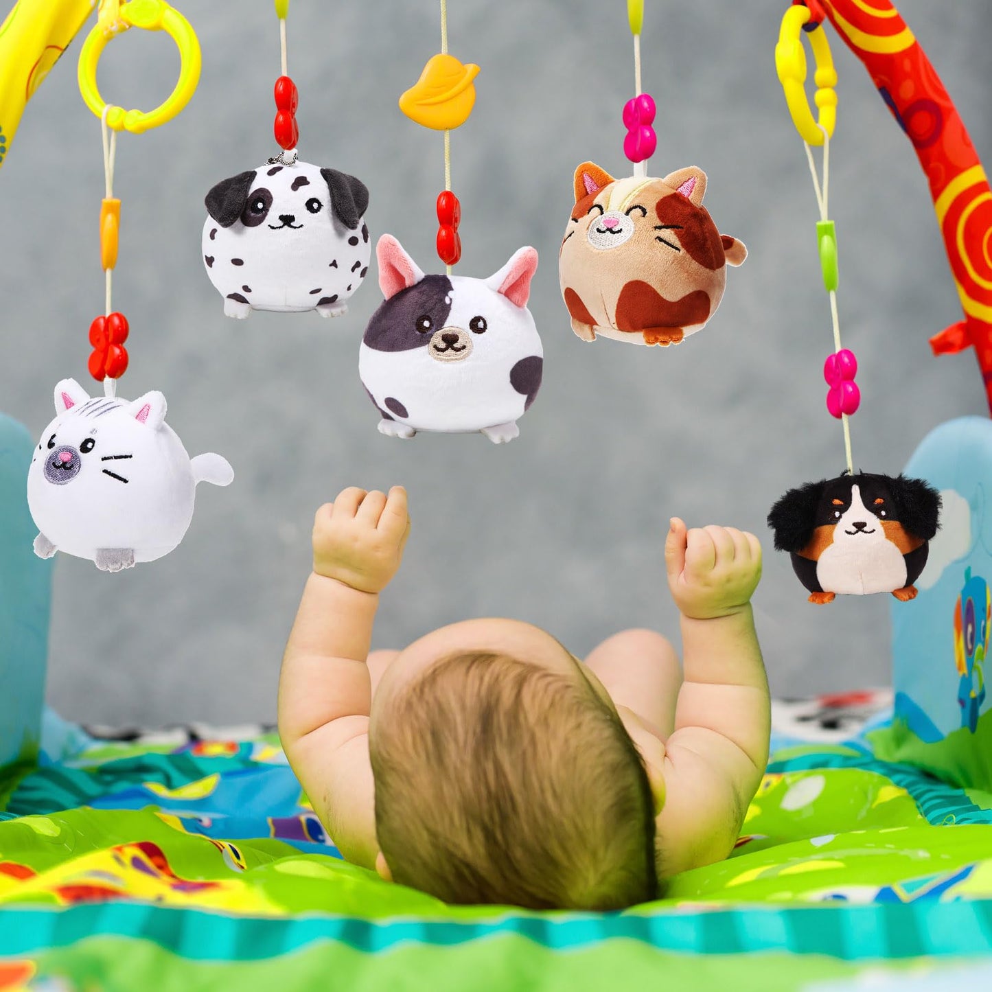 Halloscume 18 Pcs Mini Stuffed Animals Bulk Small Plush Cat Puppy 3.15 Inch Kitten Dog Toys Keychains Set for Easter Gifts Basket Stuffers Egg Fillers School Classroom Prizes Party Favors