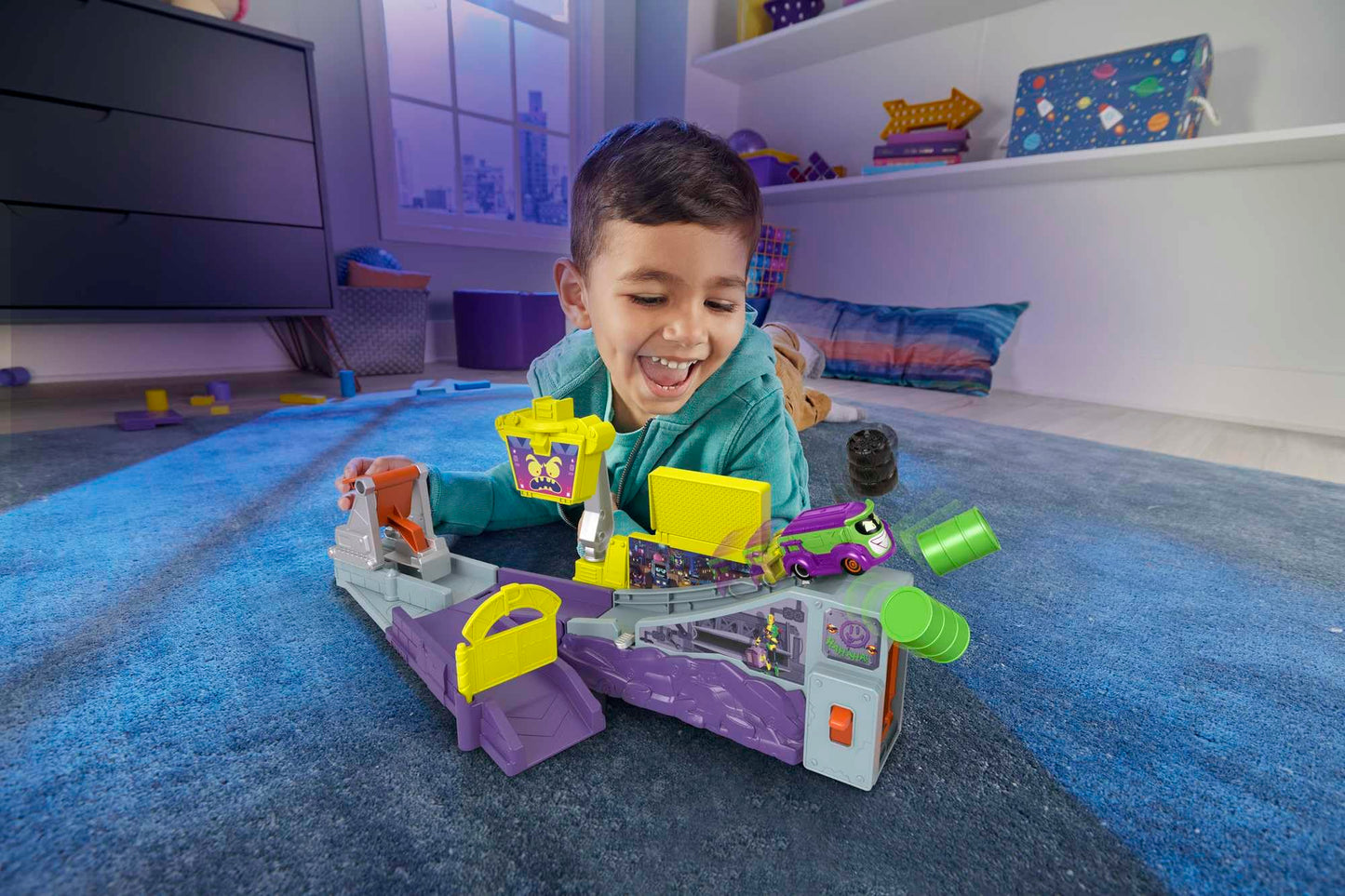 Fisher-Price DC Batwheels Toy Car Playset, Legion of Zoom Launching HQ with Ramp & Launcher plus Prank The Joker Van, Ages 3+ Years