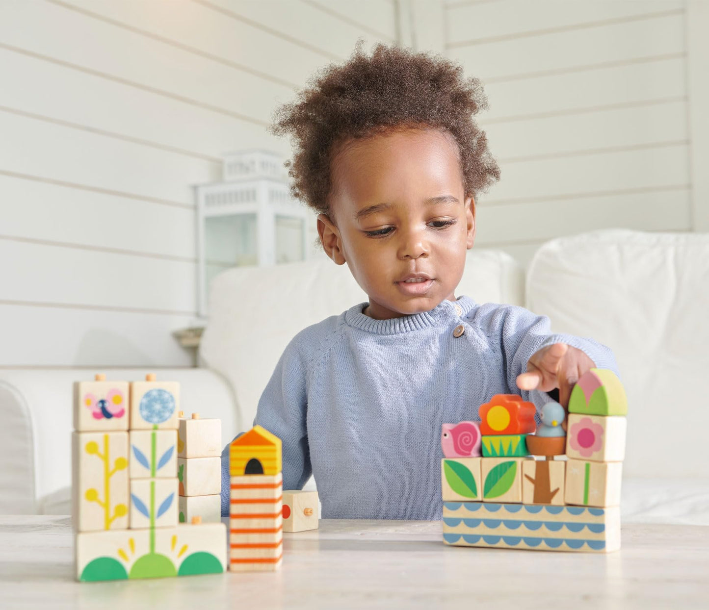 Tender Leaf Toys - Garden Blocks - Decorative Garden Graphics - Includes 25 Pieces Wooden Toy Blocks - Premium Quality Building Blocks, Strength & Creative Play - 18m+
