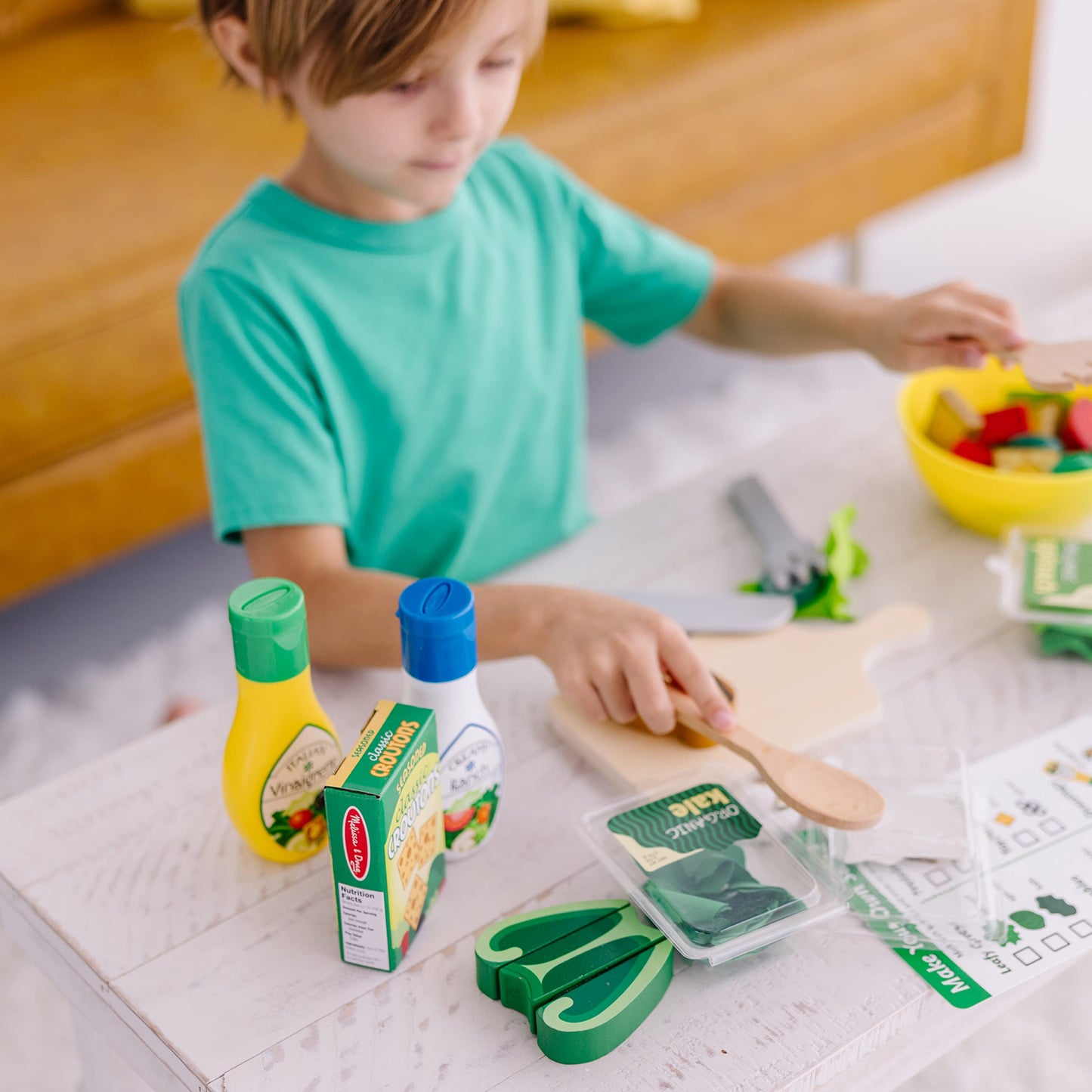 Melissa & Doug Slice and Toss Salad Play Food Set – 52 Wooden and Felt Pieces, GreenWooden Pretend Food, Play Kitchen Accessories for Kids Ages 3+