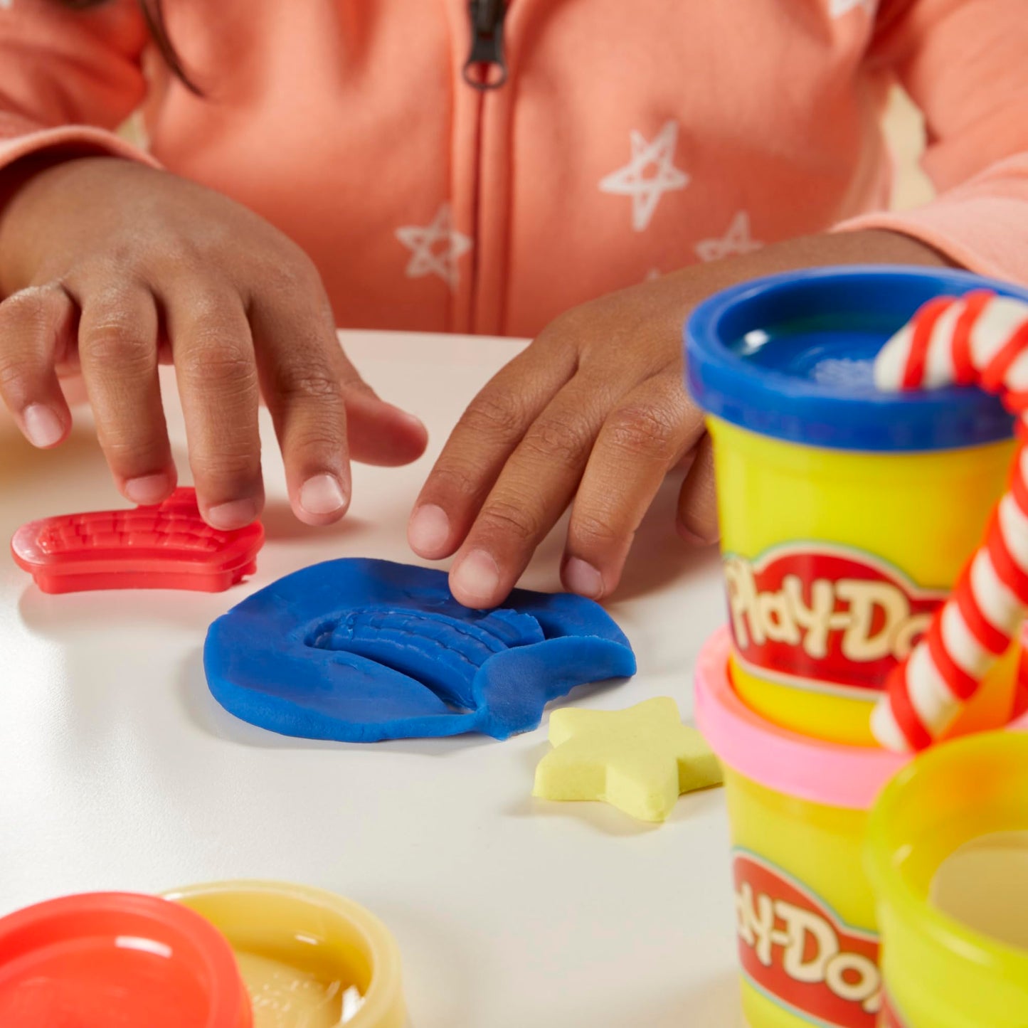 Play-Doh Set of Holiday Tools, 43 Accessories & 10 Modeling Compound Colors, Kids Toys Holiday Arts and Crafts for Kids 3 Years & Up (Amazon Exclusive)