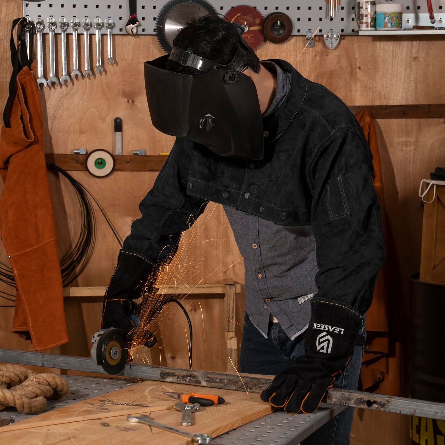 LeaSeek Leather Welding Cape Sleeve,Heat Flame Resistant Welder's Jacket for Men and Women