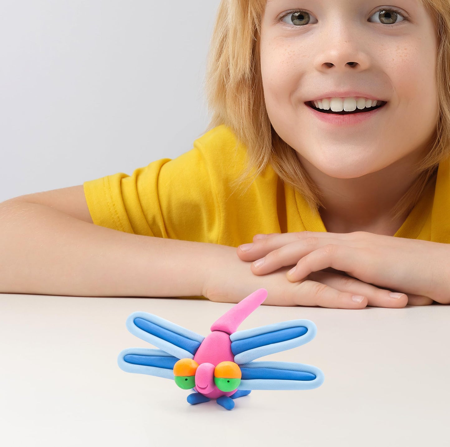 HEY CLAY - Insect Set - Colorful Dry Clay Kit for Kids - 15 Cans & Carving Tools with Fun Interactive Instructions App, Multi-Color
