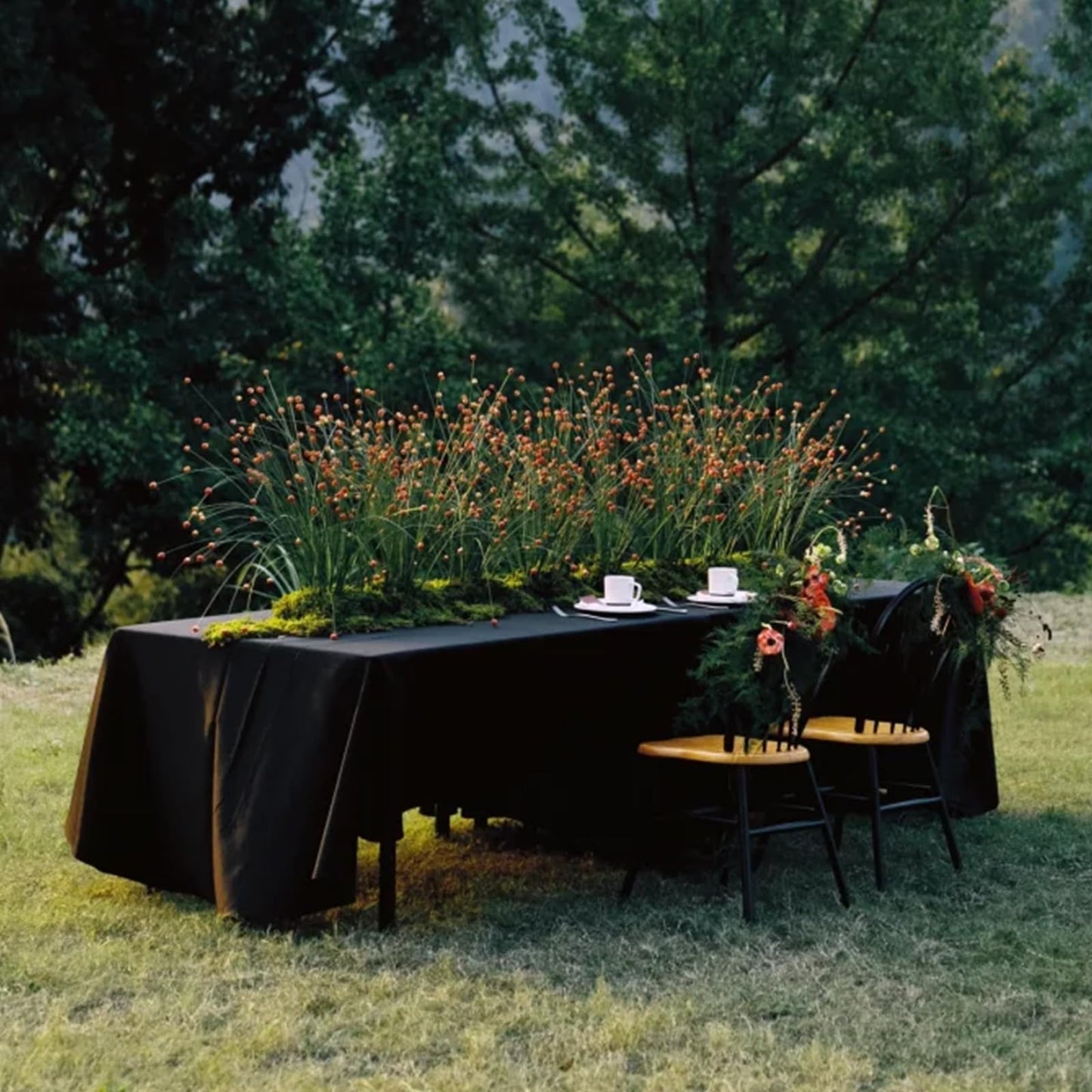 Winwingo 70x120 Table Cloth - 6 Pack Rectangular Black Washable Stain and Wrinkle Resistant Polyester Table Cover for Dining Tables, Various Parties and Camping (Black)