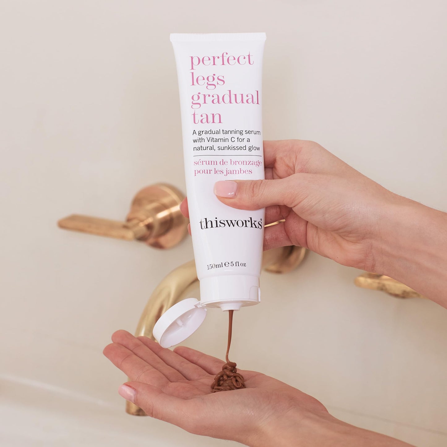 This Works Perfect Legs Gradual Tan, Self Tanner with Vitamin E & Shea Butter, 150ml