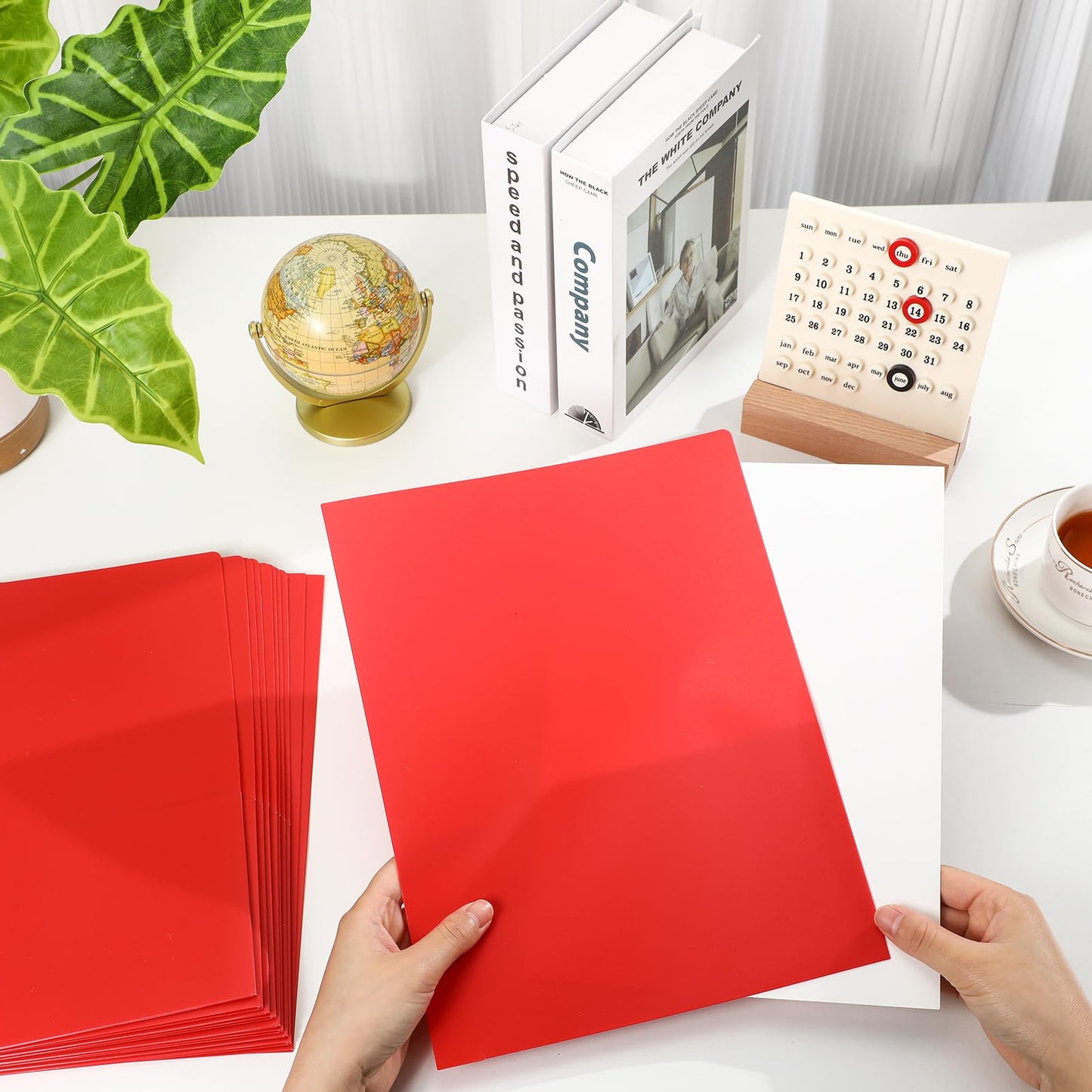 Patelai 50 Pack Pocket Folders Bulk 2 Pocket Heavy Duty Plastic Folders with Pockets Letter Size Folders Business Card Holder for School Office File (Red Color)
