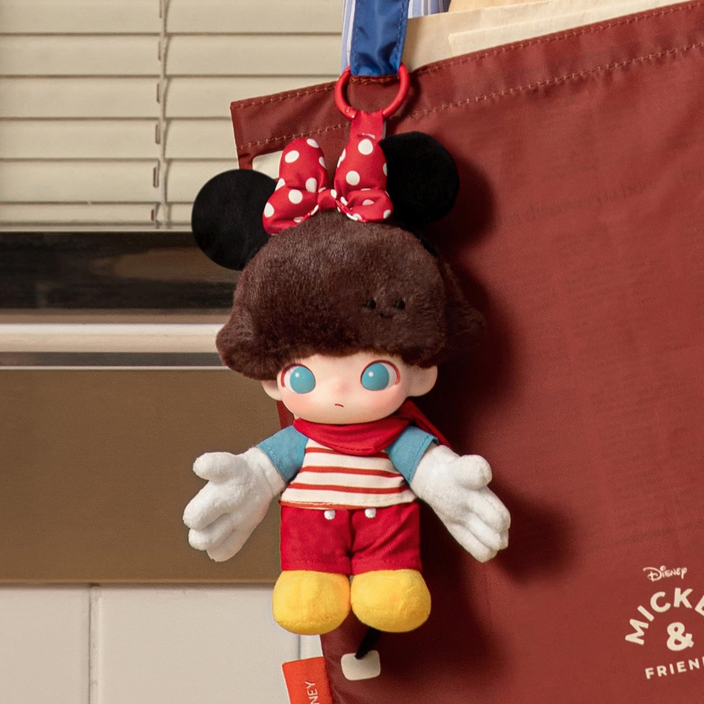 POP MART DIMOO WORLD × DISNEY Series-Vinyl Plush Keychain Blind Box, DIMOO WORLD Toys for Modern Home Decor, Collectible Toy Set for Desk Accessories, Single Box