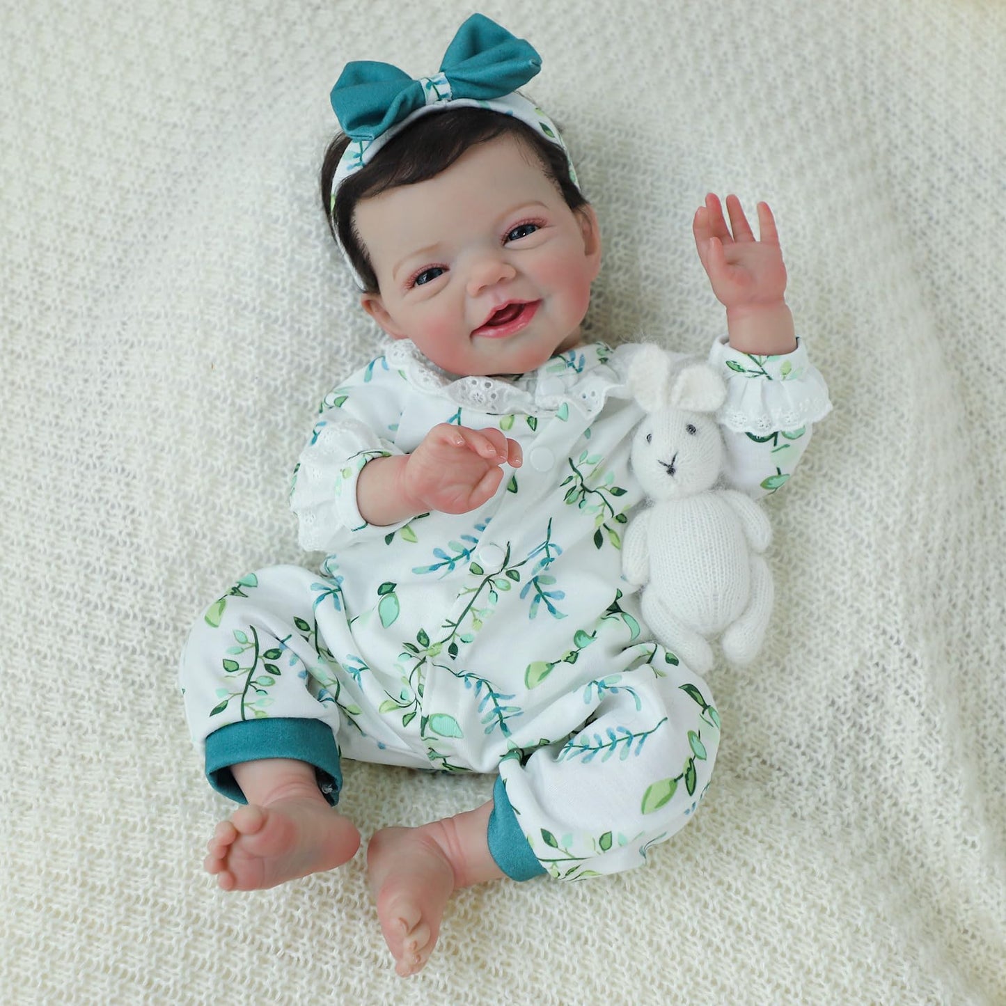 KSBD Lifelike Reborn Baby Dolls - 18 Inch Soft Vinyl Realistic-Newborn Baby Dolls Poseable Real Life Baby Girls Dolls with Accessories and Gift Box for Kids Age 3+